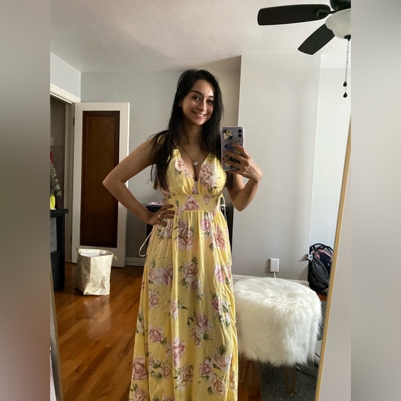Yellow Floral Forever 21 Sundress - Picture 2 of 8